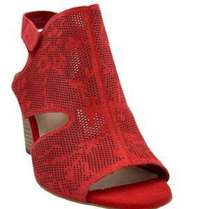 NIB!! VINCE CAMUTO Dachelle Red Suede Perforated Ankle Wrap Cone Heel Sandal 8.5